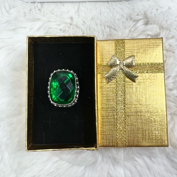 Green Quartz 925 Ring 6.75 - Picture 3 of 5